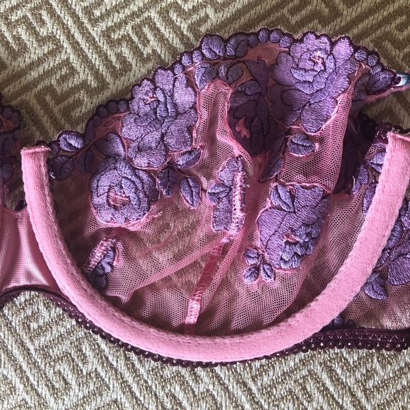 Victoria’s Secret underwire bra - Picture 5 of 10